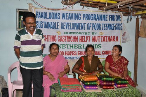 Handloom weaving